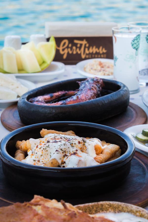 Giritimu Evleri Bed & Breakfast เซลิมิเย ภายนอก รูปภาพ