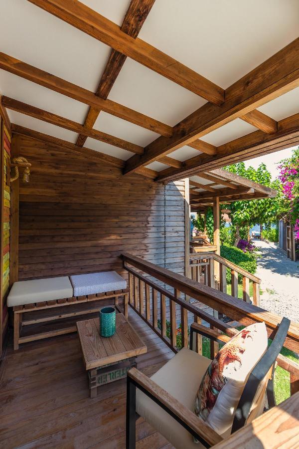 Giritimu Evleri Bed & Breakfast เซลิมิเย ภายนอก รูปภาพ